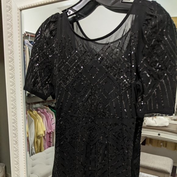 Whbm Embellished Puff Sleeve Top - Picture 4 of 8